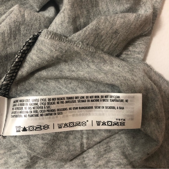 Disney Tim Burton’s The Nightmare Before Christmas Medium 3/4 Sleeve Tee T Shirt - Picture 7 of 7